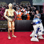 C-3PO＆R2-D2『スター・ウォーズ／フォースの覚醒』ワールドプレミア- (C) 2015 Lucasfilm Ltd. & TM. All Rights Reserved