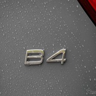 ボルボ XC40 B4モメンタム