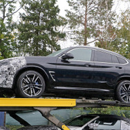 BMW X4M 改良新型プロトタイプ（スクープ写真）