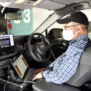 車内リモートワークが増えているなか、想像以上にサブモニターとして活用出来た