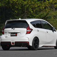 ノートニスモS（ニスモパーツ装着車）