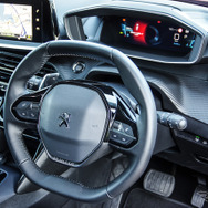 プジョー 2008 新型