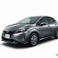 日産 ノート S（ダークメタルグレー）