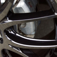 レイズ ホムラ2×7plus　推奨サイズ：19×7.5J Inset45 5H-114.3／カラー：ブラッククリアー(限定モデル)／タイヤサイズ：225/40R19 ※チューナーサイズ
