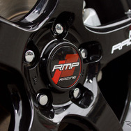 MiD RMPレーシング R50　推奨サイズ：18×8.5J Inset45 5H-114.3／カラー：ブラックリム/レッドライン／タイヤサイズ：225/50R18 ※チューナーサイズ