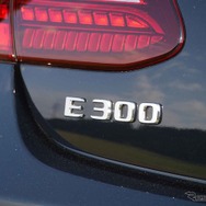 メルセデスベンツ Eクラスクーペ（E300）