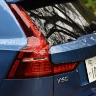 ボルボ V60 B5 R-DESIGN
