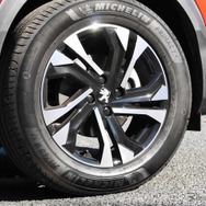プジョー SUV 2008 アリュール