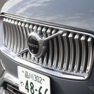 ボルボ XC90 Recharge プラグインハイブリッド T8 AWD