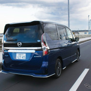 日産 セレナe-POWER AUTECH SPORTS SPEC