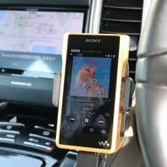 オーディオプレイヤーには定評のあるウォークマンNW-WM1Zを採用。オーディオコンペでも十分にたたけるユニット群を備えた。