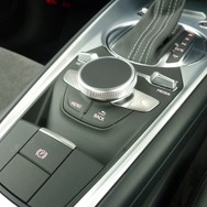 アウディ TTクーペ 2.0TFSI クワトロ