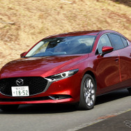 マツダ3 SKYACTIV-D 新型（セダン プロアクティブツーリングセレクション 6AT）