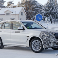BMW iX3 改良新型プロトタイプ（スクープ写真）