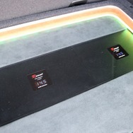 オーディオテクニカのレグザットブランドが用意するパワーレギュレーターを2台投入。電源系の強化で音質をアップする。