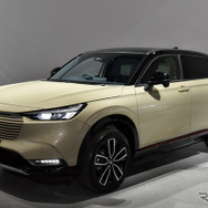 ホンダ ヴェゼル 新型（e:HEV PLaY）