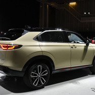 ホンダ ヴェゼル 新型（e:HEV PLaY）