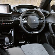 プジョー e-2008 GT LINE