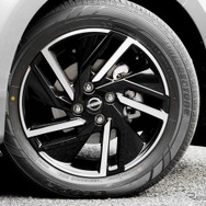 日産 ノートX  FWD