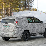 ジープの次世代コンパクトSUV プロトタイプ（スクープ写真）
