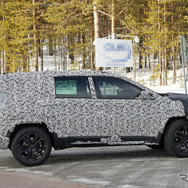 ジープの次世代コンパクトSUV プロトタイプ（スクープ写真）