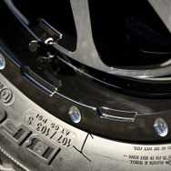 MID【ナイトロパワー M10 PERSHING】推奨サイズ：17×6.5J Inset38／カラー：ブラック/DC+マシニング/ブラッククリア／タイヤサイズ：225/65R17