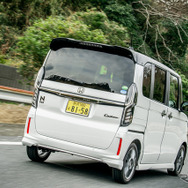 ホンダ N-BOX Custom （ホンダアクセス 純正アクセサリー装着車）