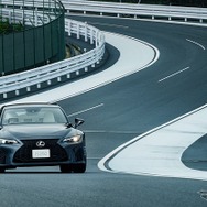 レクサス IS350 Fスポーツ（ソニッククロム）
