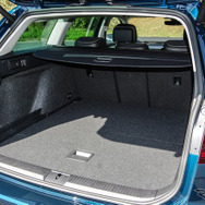 VW パサート オールトラック 改良新型（TDI 4MOTION Advance）