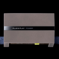外部パアーアンプの一例（プラグ アンド プレイ・PLUG&PLAY POWER）。