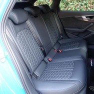 アウディ RS4アバント 新型
