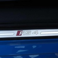アウディ RS4アバント 新型