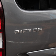プジョー リフター GT Line