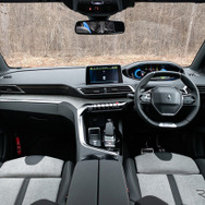 プジョー 3008 GT ハイブリッド4