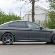 BMW M5 謎のプロトタイプ車両（スクープ写真）