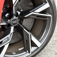 アウディ RS6アバント 新型