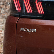 プジョー 5008 GT BlueHDi
