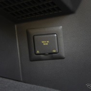 AC100V電源ソケット（ラゲージルーム）