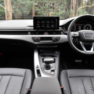アウディ A4 35 TDI advanced