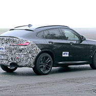 BMW X4 改良新型 プロトタイプ（スクープ写真）