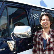 アメ車好きでサーフィンやキャンプをフルで楽しんでいる山倉さん。シェビーバンはレジャーはもちろん普段使いにも大活躍中だ。