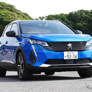 プジョー 3008GT ハイブリッド4