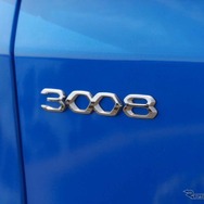 プジョー 3008GT ハイブリッド4