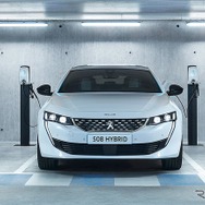 プジョー 508 GTハイブリッド