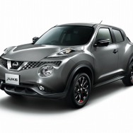 日産 ジューク AAAエディション ダークメタルグレー