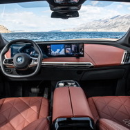 BMW iX の「xDrive50」