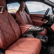 BMW iX の「xDrive50」