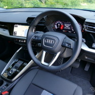 アウディ A3スポーツバック 新型（1st edition）