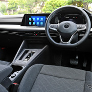 VW ゴルフ 新型（eTSI アクティブ）