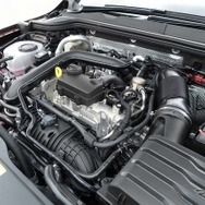 VW ゴルフ 新型（eTSI アクティブ）